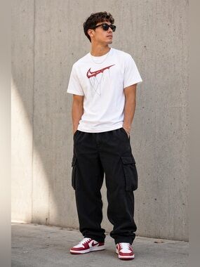Nike Dri-FIT Men’s Graphic T-Shirt White Red Swoosh Logo Athletic Tee Size Small